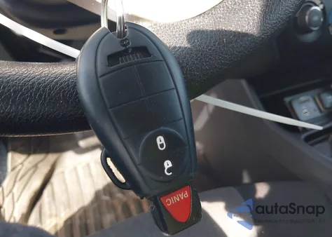 2016 Jeep Cherokee Sport из США, поврежденный, VIN 1C4PJLAB8GW264586